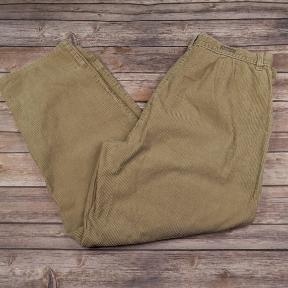 Woolrich Size 14 Khaki Corduroy Cropped Pants High Rise - Picture 1 of 8